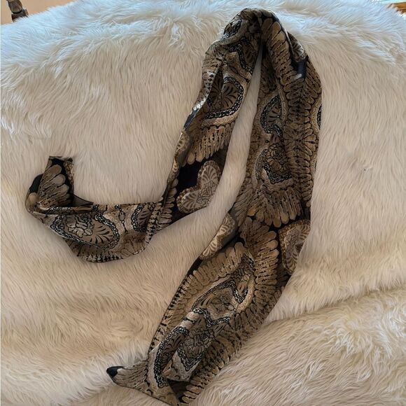 Neutral printed scarf - Picture 1 of 2